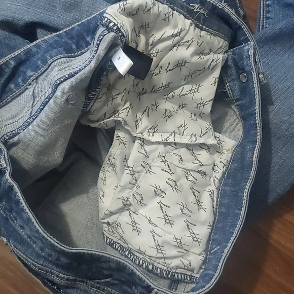 White House Black Market Denim Cropped Jeans - Picture 12 of 13